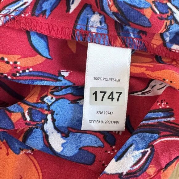 Pioneer Woman Top Medium Cinched Red Blue Floral Dolman Sleeves V-Neck Peplum - Picture 8 of 8